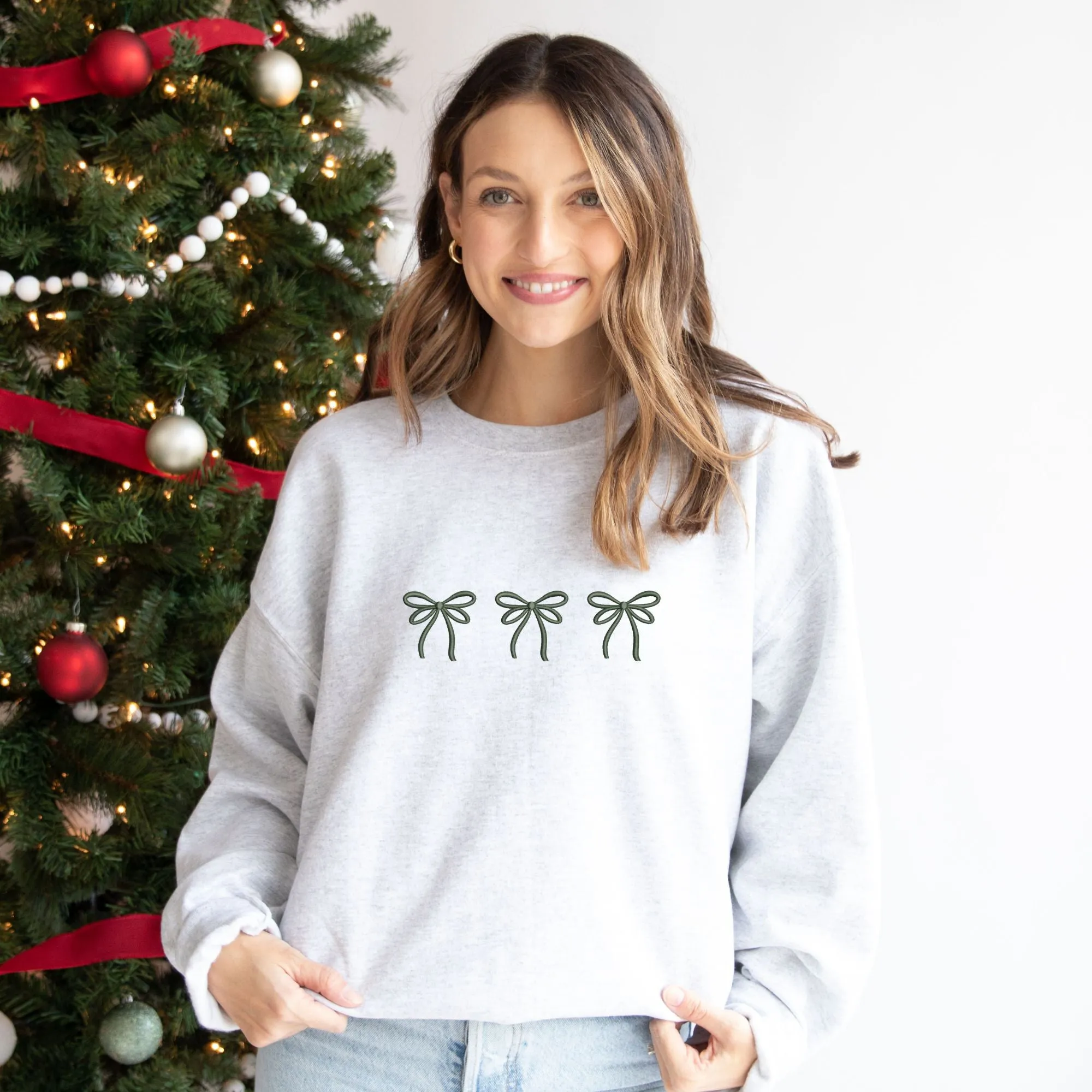 Coquette Christmas Ribbon Bow Embroidered Crewneck Sweatshirt