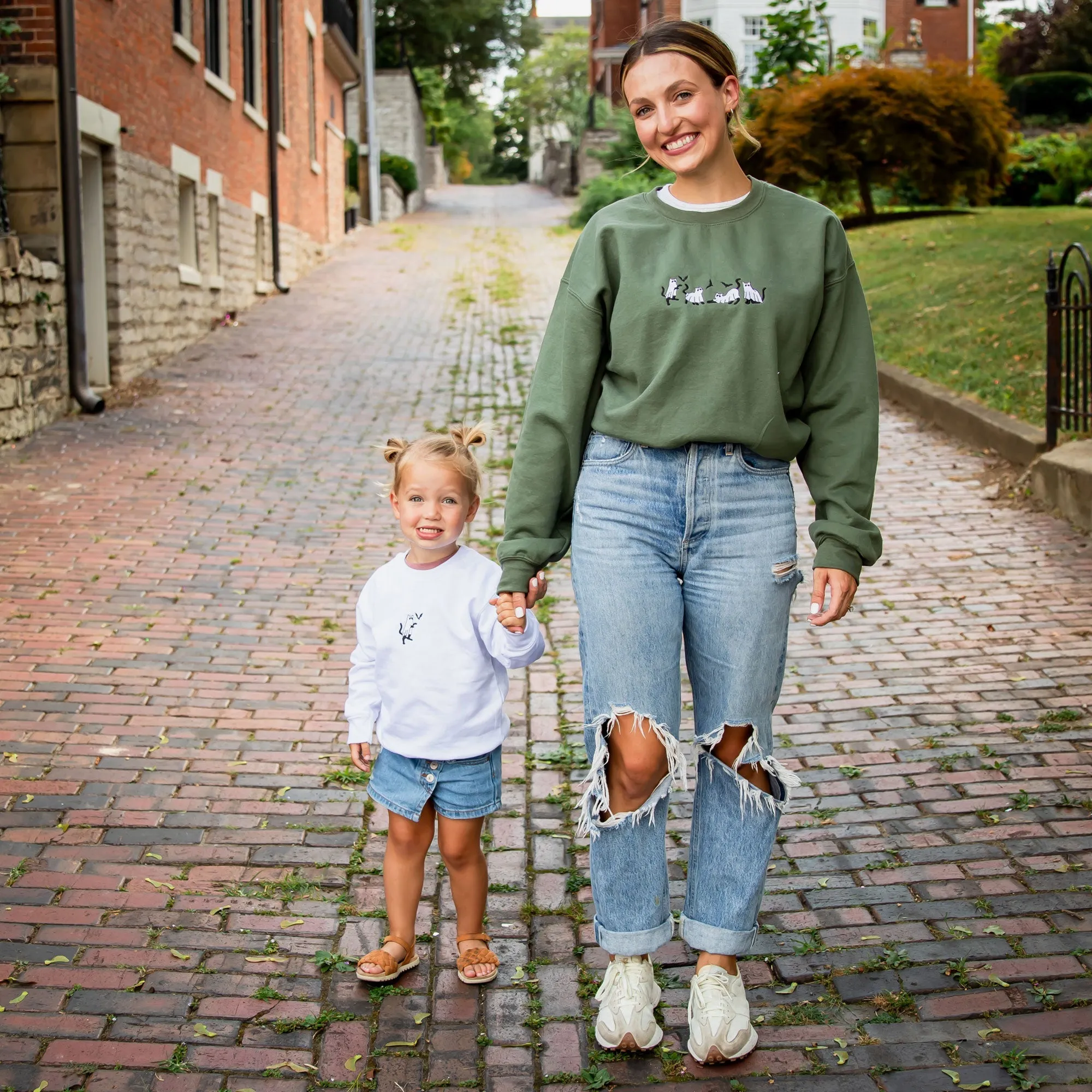 Embroidered Ghost Cat Gemma Crewneck Sweatshirt