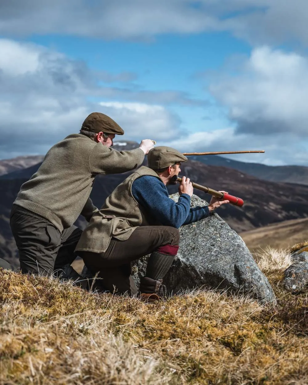 Hoggs of Fife Kinloch Technical Tweed Field Waistcoat