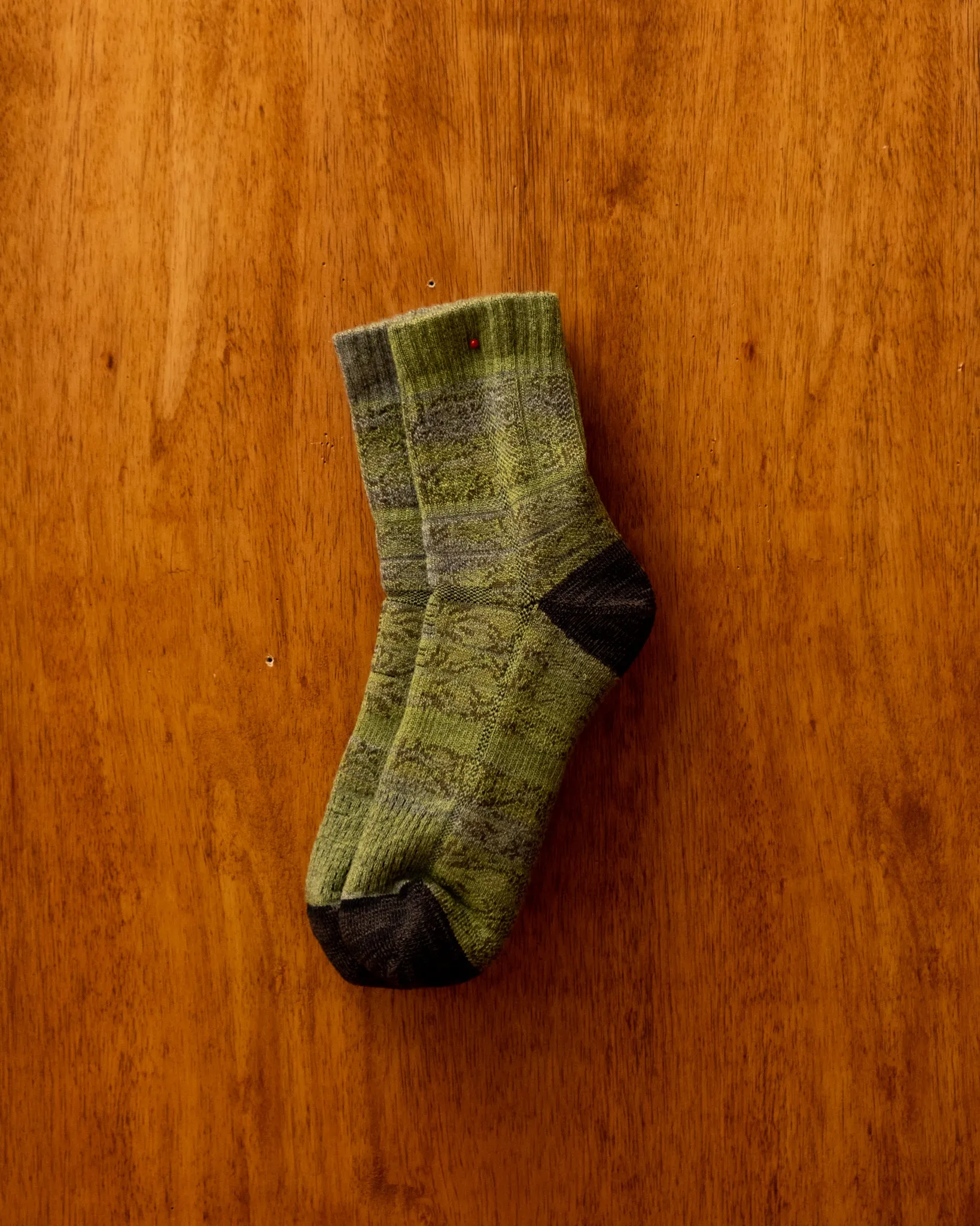 LICHEN SOCKS 10