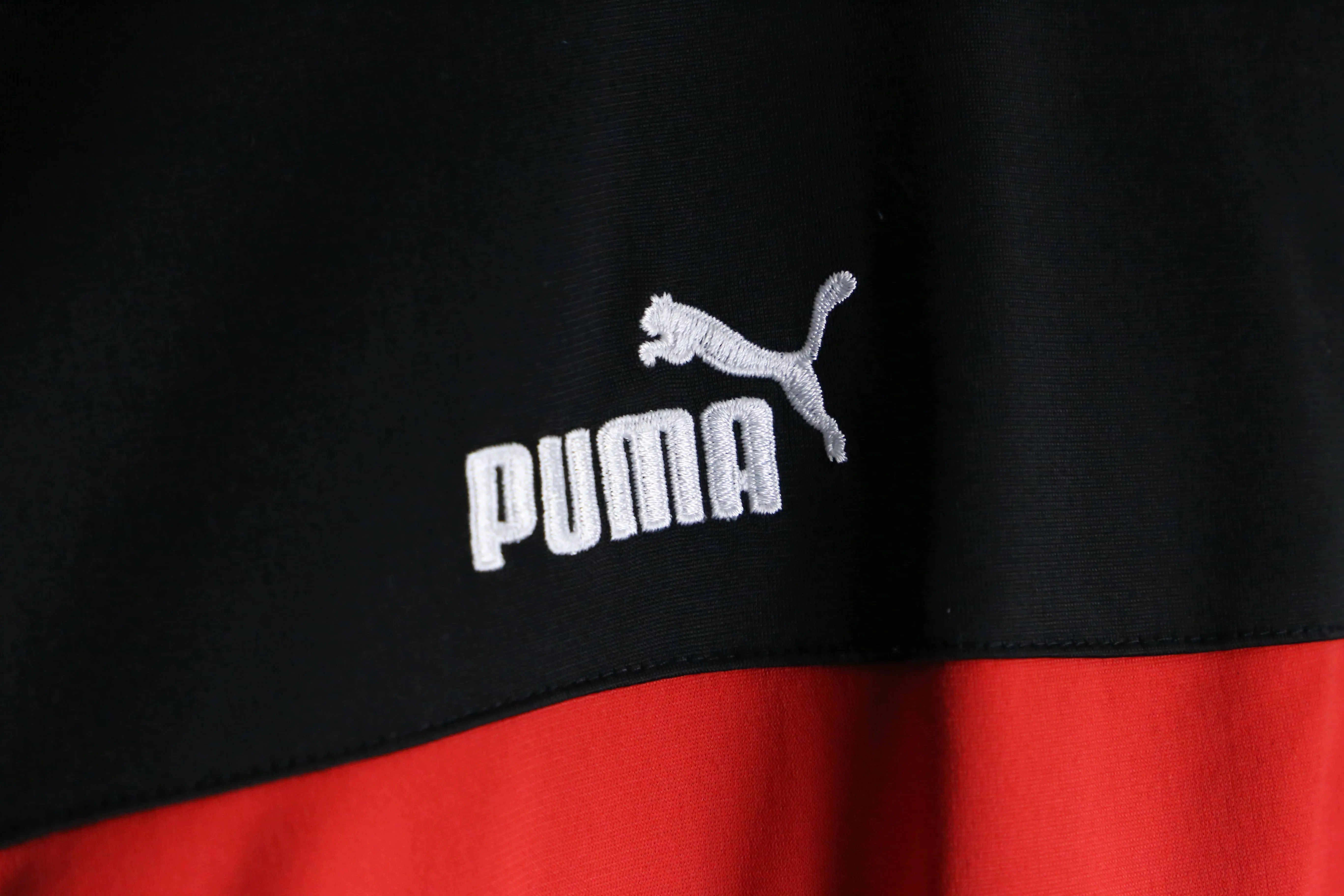 “PUMA” black ×red track jacket