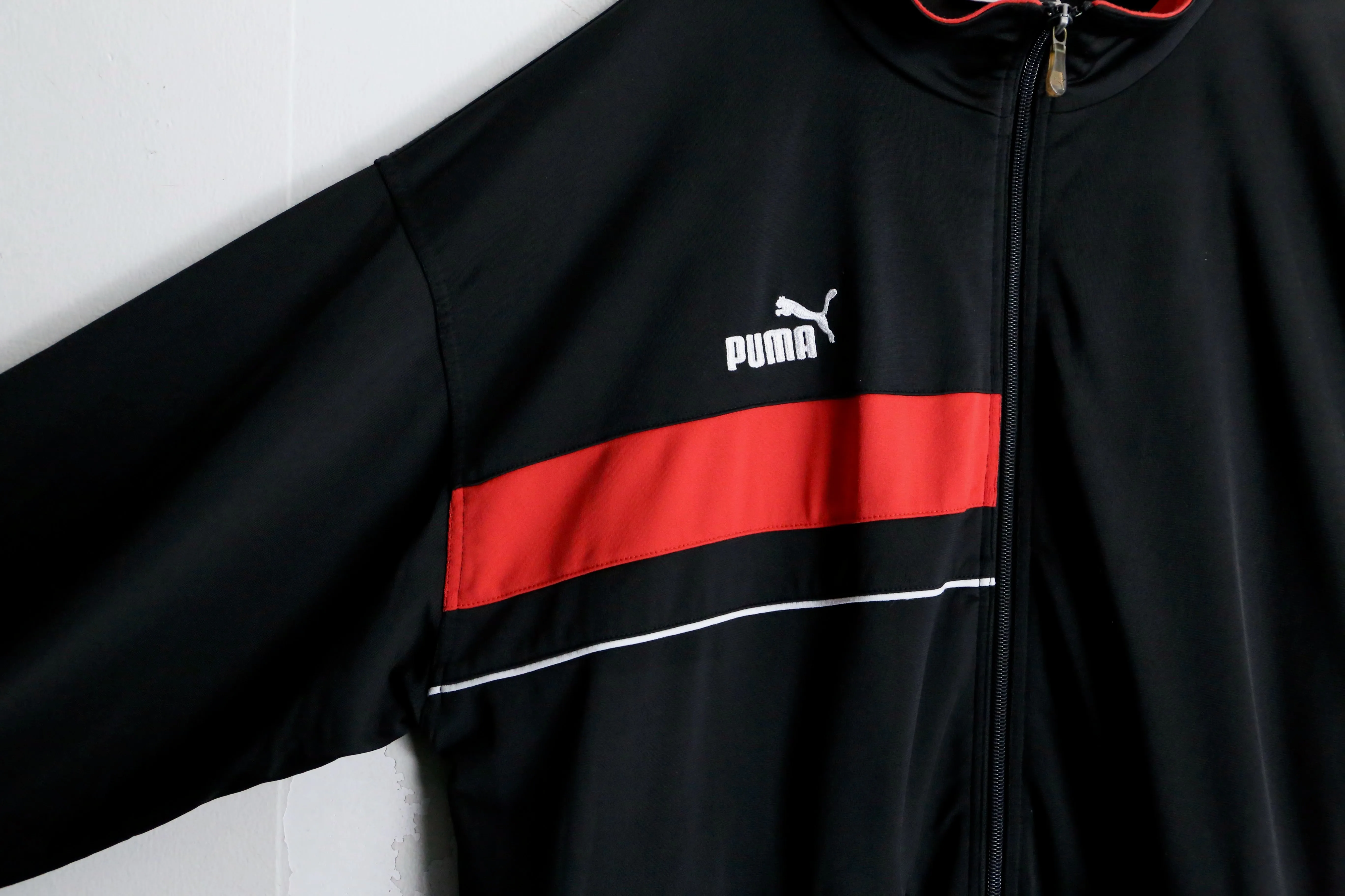 “PUMA” black ×red track jacket