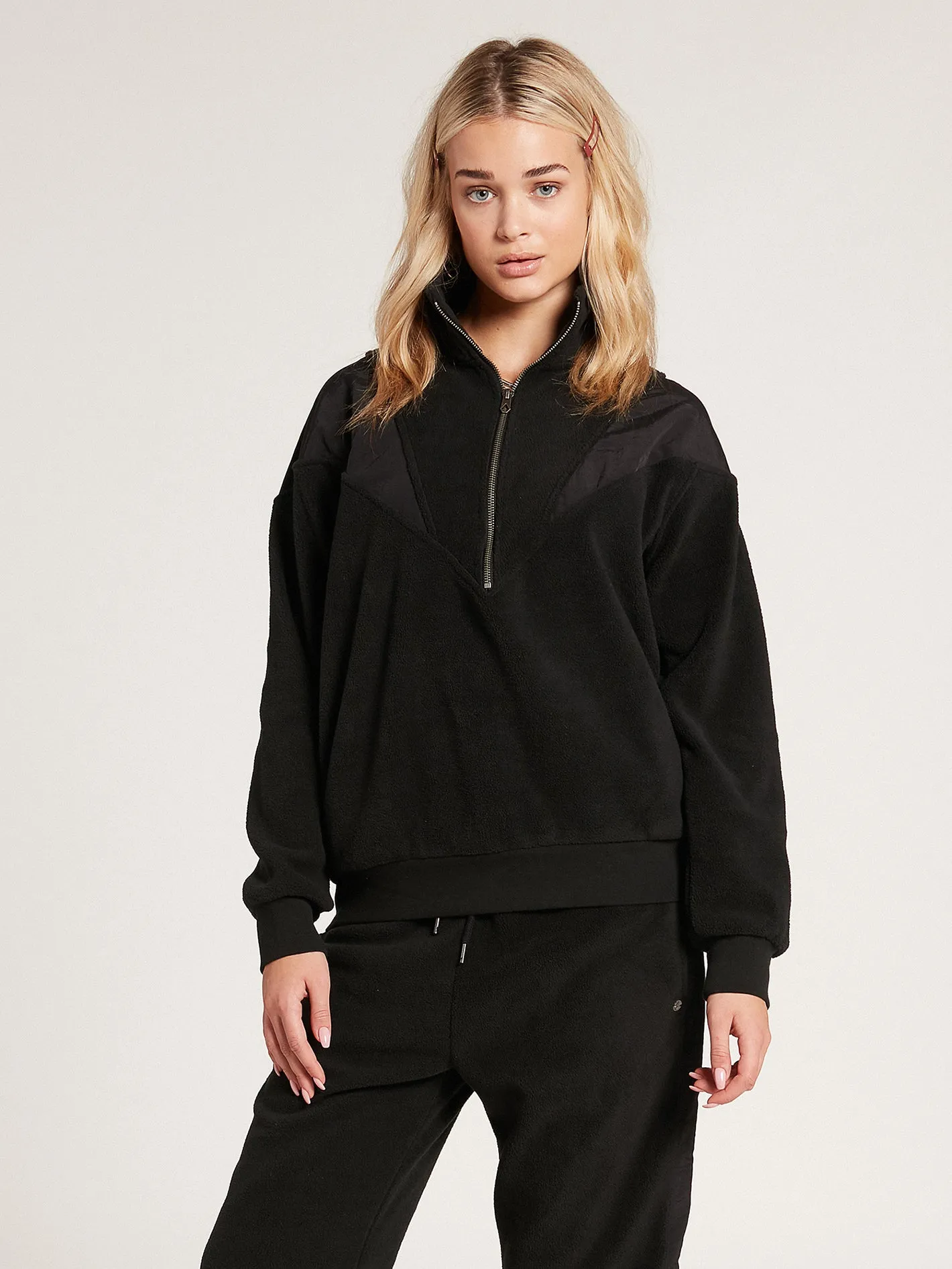 Street Stone Fleece Quarter Zip - Black