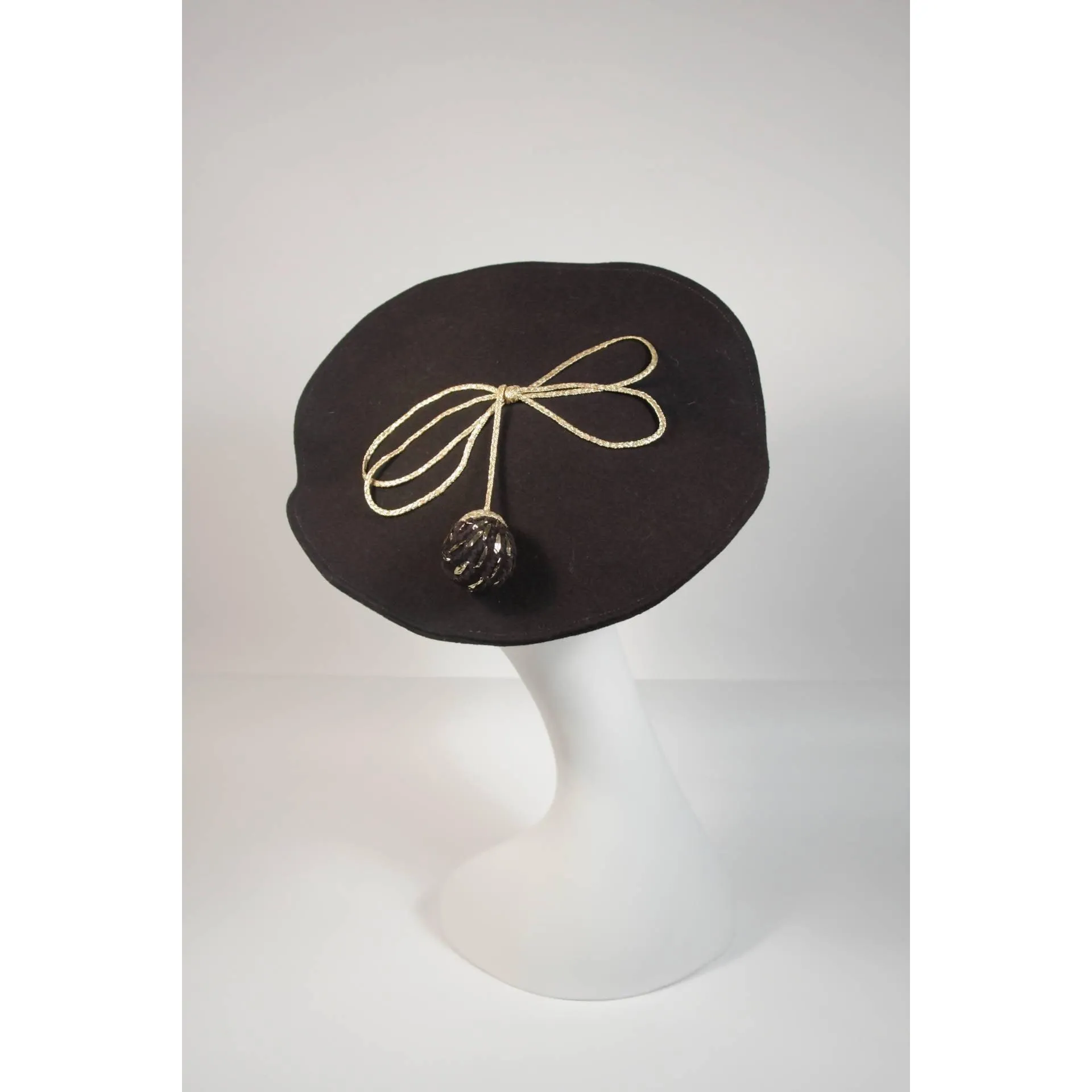 YVES SAINT LAURENT Rive Gauche Black Wool Beret with Knit Ball