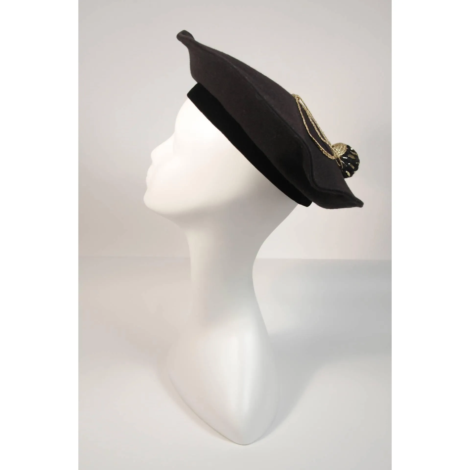 YVES SAINT LAURENT Rive Gauche Black Wool Beret with Knit Ball